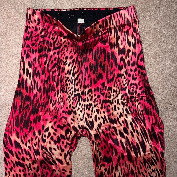 New Fabletics Yitty Kitty Headliner Shaping Bralette and Legging Set size M - Picture 14 of 16